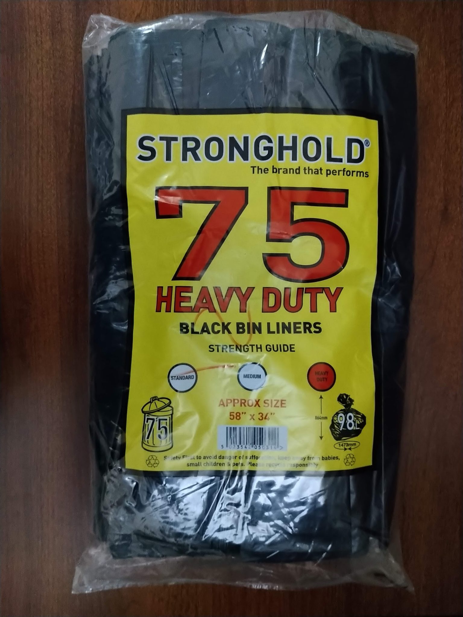 70点 イギリス ゴミ袋（大） STRONGHOLD 75 HEAVY DUTY BLACK BIN LINERS STRENGTH