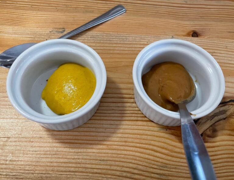 イギリス フレンチマスタード イングリッシュマスタード 違い French mustard English mustard かもめらいおん 絵空事