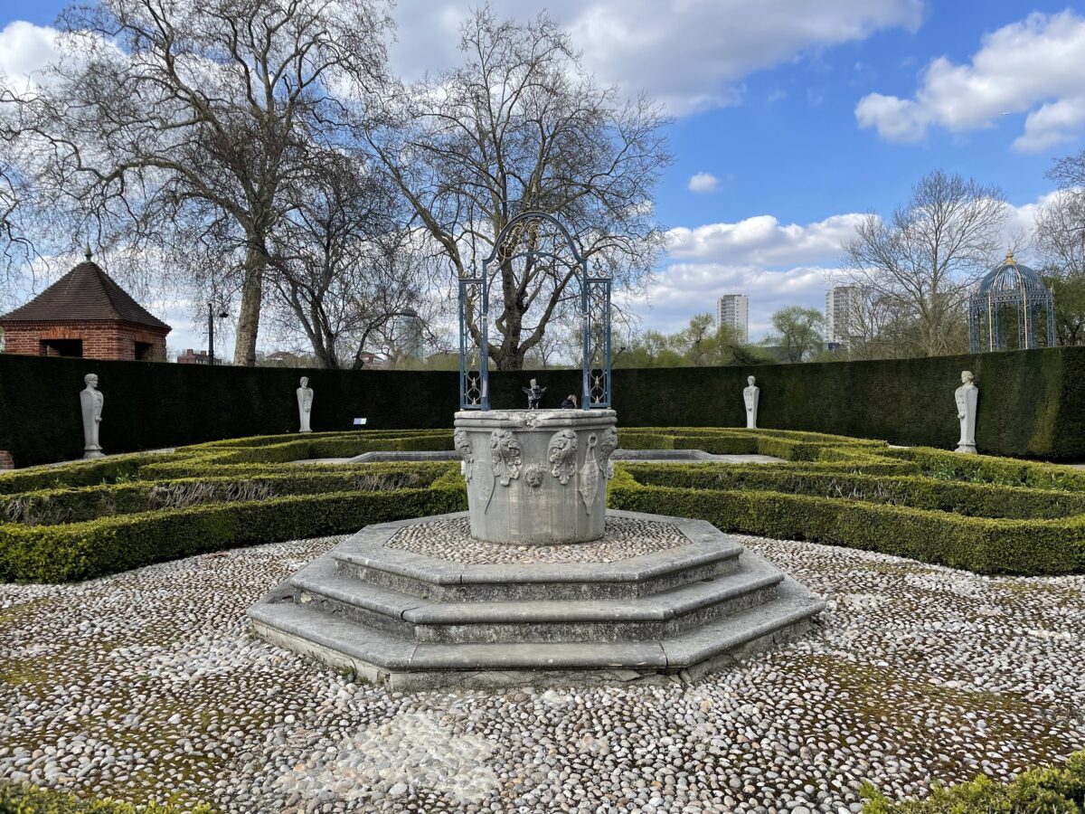 イギリス【旅行】 キュー王立植物園（キューガーデンズ） キュー宮殿 Kew Palace かもめらいおん 絵空事